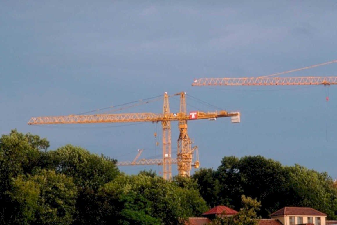 cranes skyline construction1980s 1990s A4 Photo Print
