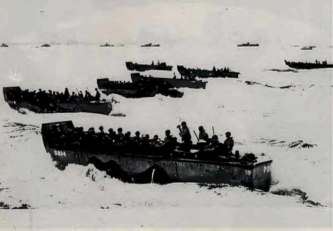 d day normandy 3 Vintage world war A4 Photo Print