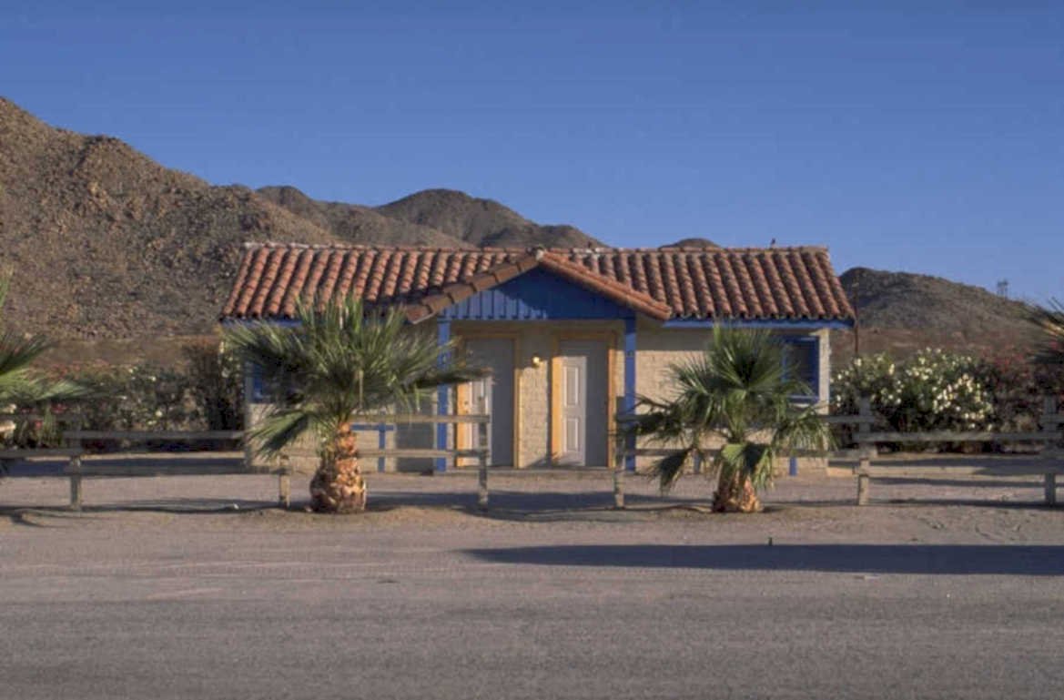 desert motel exterior 1980s 1990s A4 Photo Print