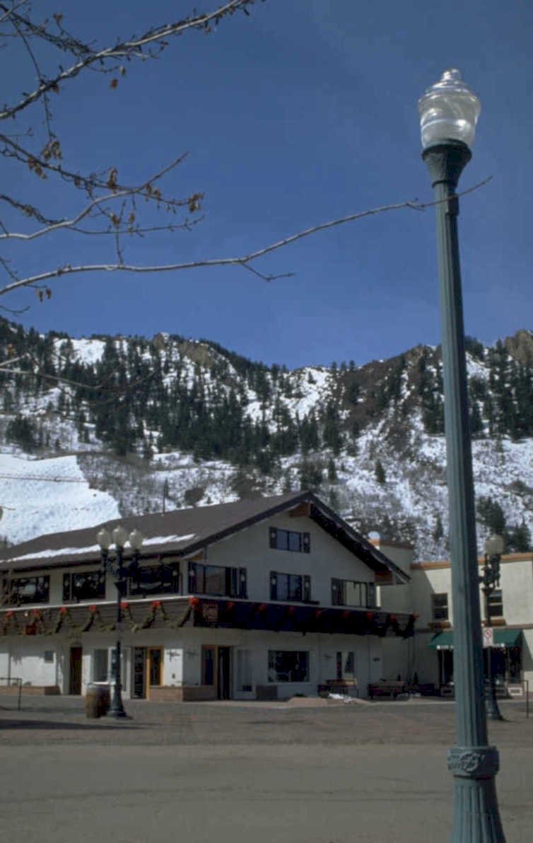 dillon inn winter 1980s 1990s A4 Photo Print
