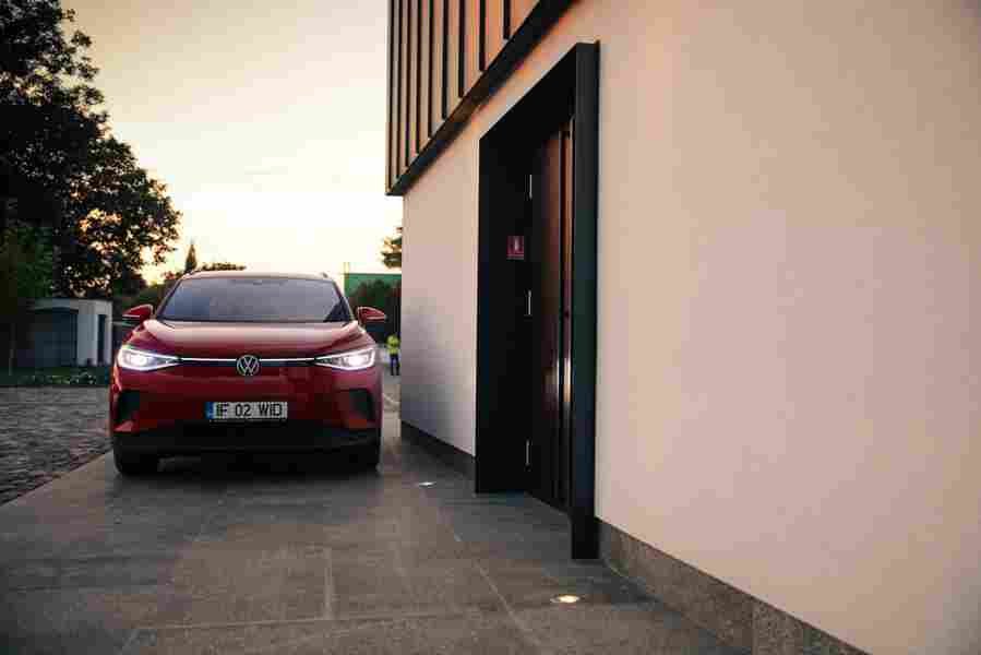driven 2021 volkswagen id4 the first electric crossover from vw 9 Car A4 Photo Print
