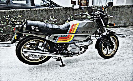 ducati 600tl motorbike A4 Photo Print