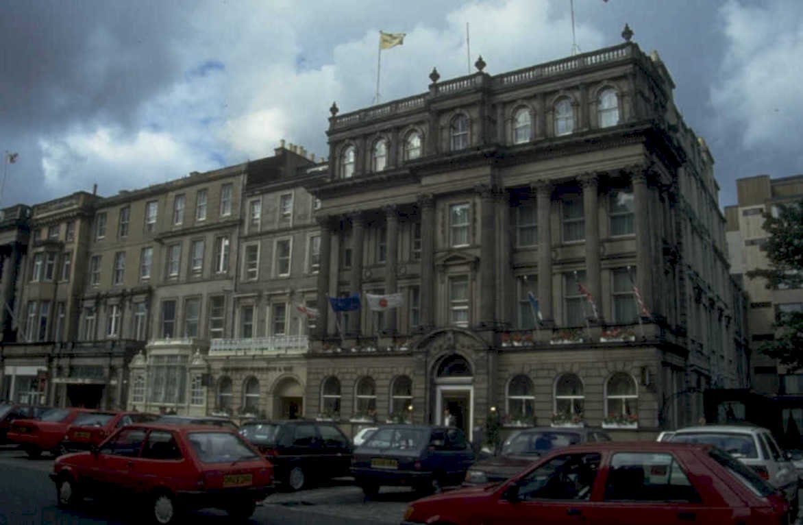 edinburgh building flags 1980s 1990s A4 Photo Print