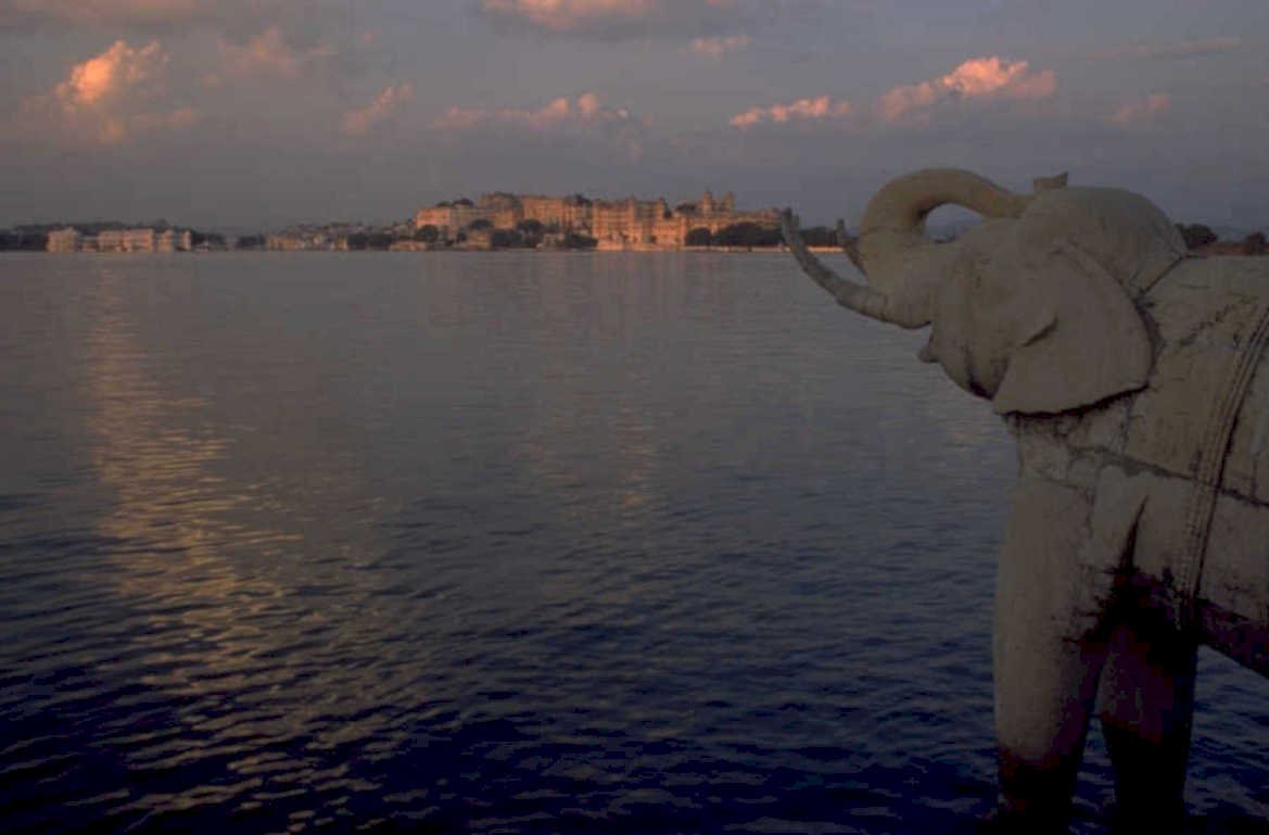 elephant sunset agra 1980s 1990s A4 Photo Print
