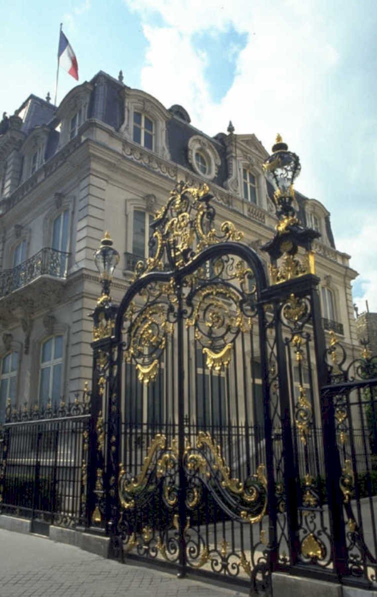 elysee gates 1989 1980s 1990s A4 Photo Print