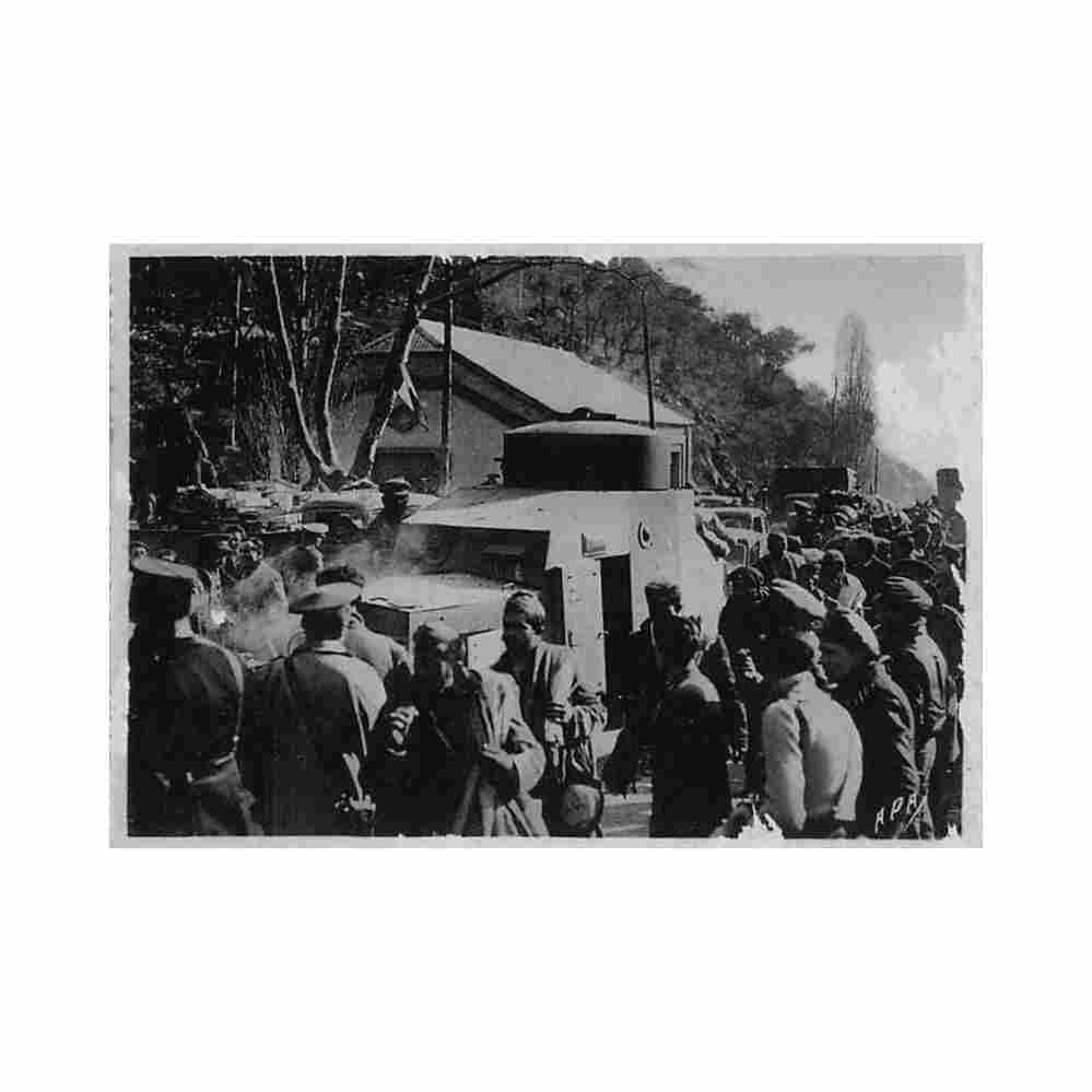 espana guerra civil retirada un tanque al pethus ed apa 6 Vintage A4 Photo Print