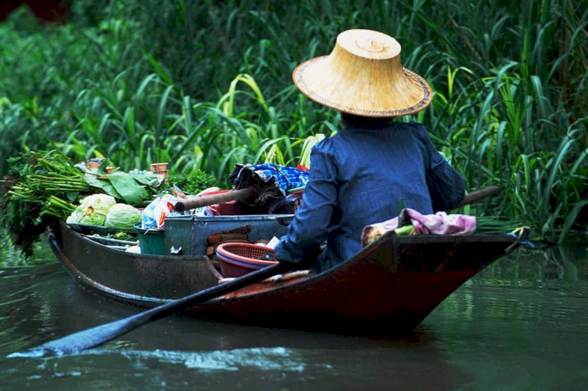 floating market vietnam1980s 1990s A4 Photo Print