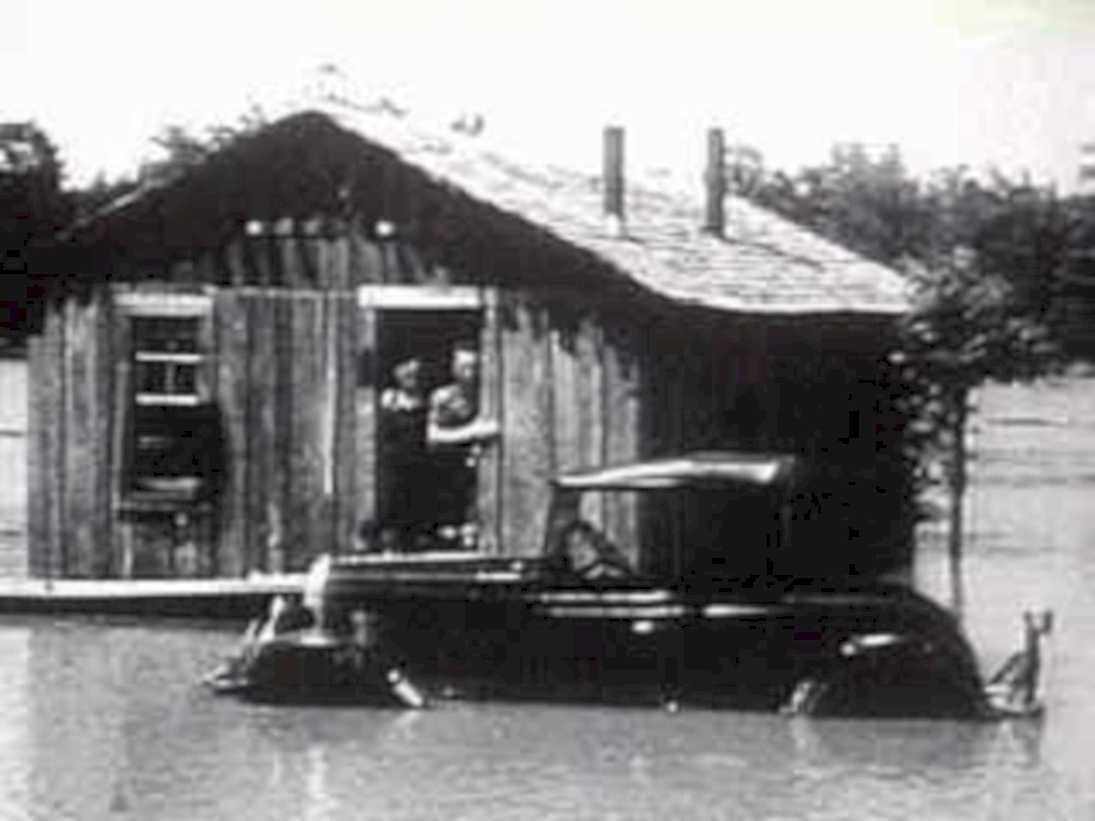 flooded vehicle shack1980s 1990s A4 Photo Print
