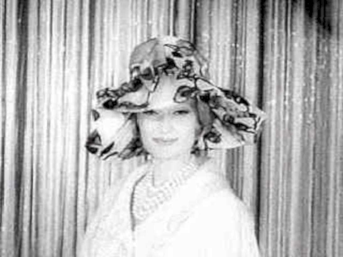 floral hat woman1980s 1990s A4 Photo Print