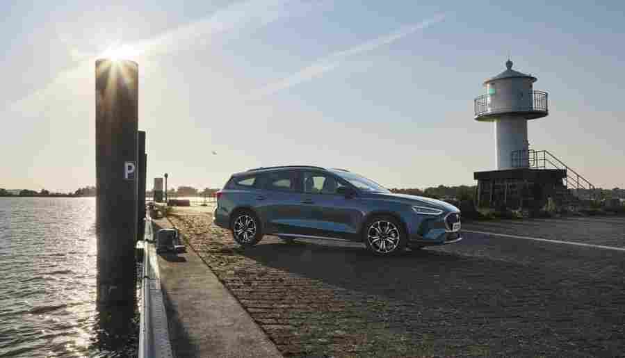 ford focus active wagon 2021 7181 5 Car A4 Photo Print