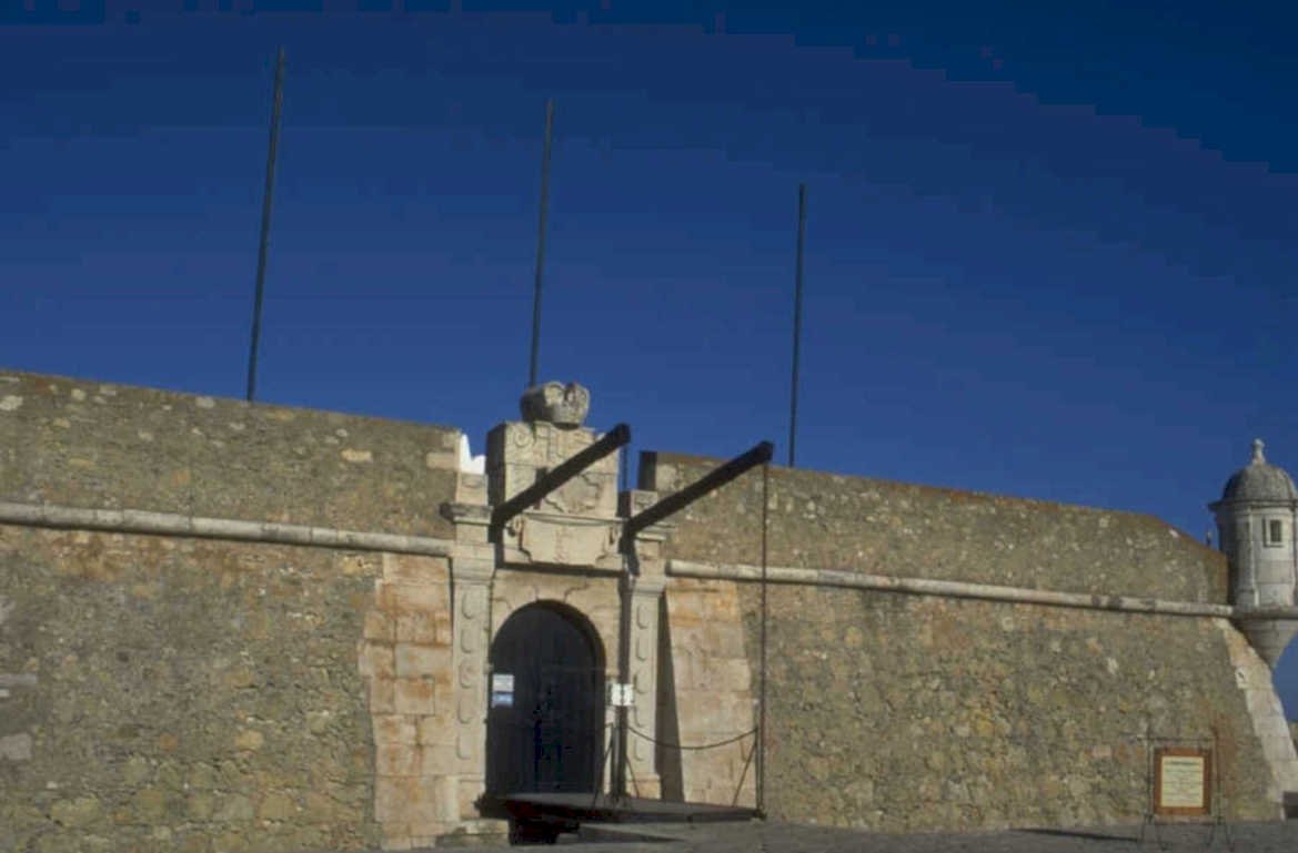 fort gate cannons 1980s 1990s A4 Photo Print