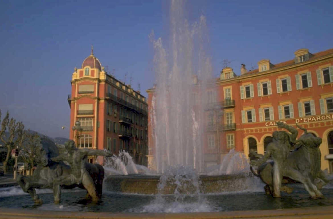 fountain elephants cafe 1980s 1990s A4 Photo Print