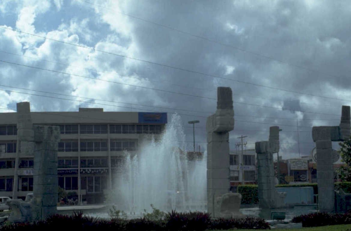 fountain plaza banco 1980s 1990s A4 Photo Print