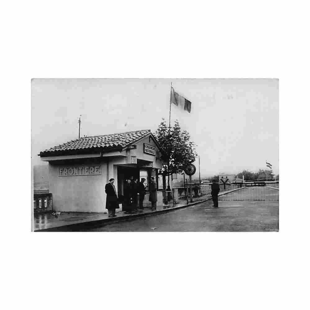 france hendaye 64 frontiere franco espagnole pont international d irun ed chez simon 2 Vintage A4 Photo Print