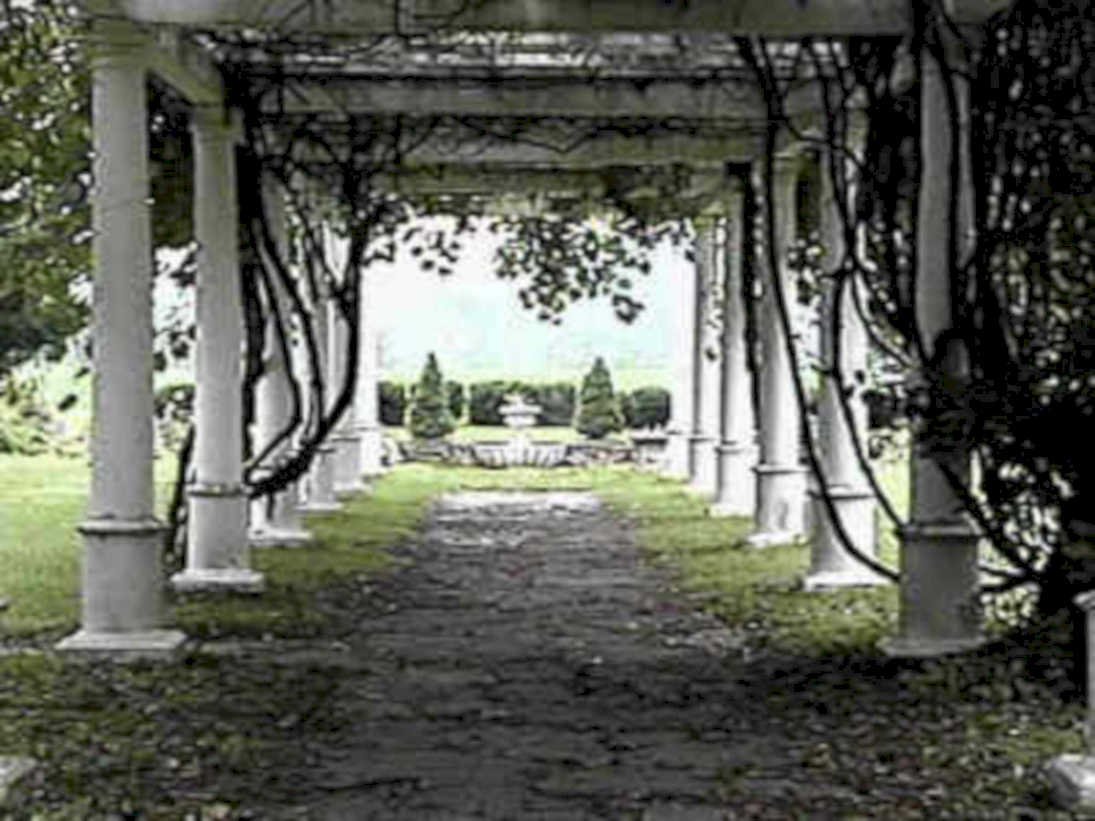 garden path columns1980s 1990s A4 Photo Print