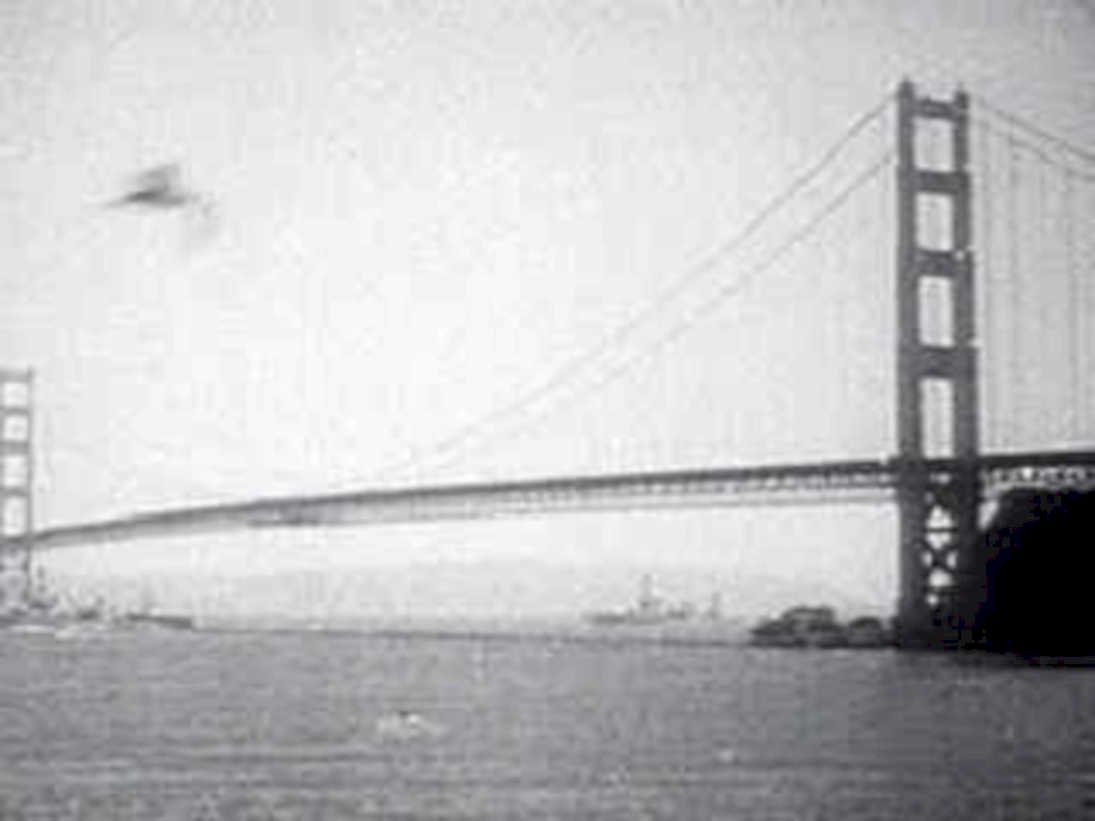 golden gate ufo1980s 1990s A4 Photo Print