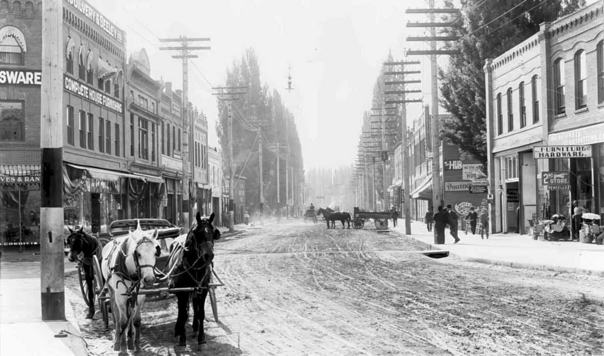 grass valley street Vintage world war A4 Photo Print