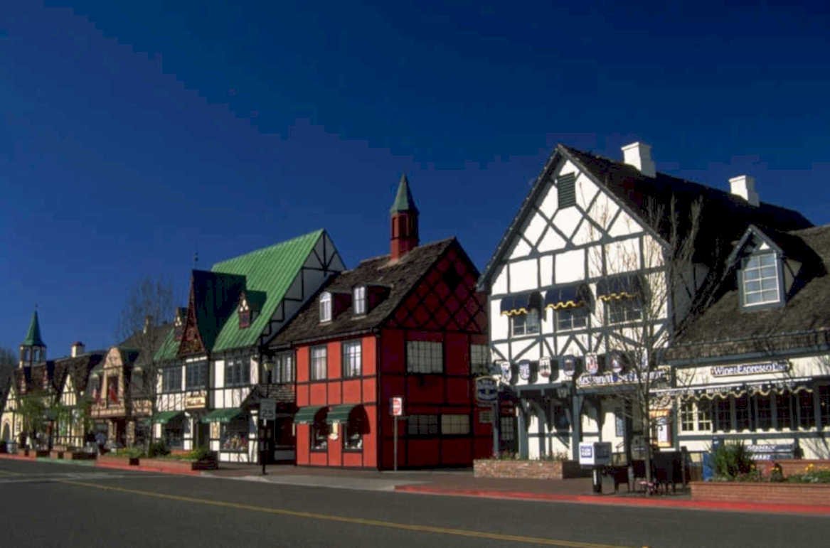 grosse pointe tudor 1980s 1990s A4 Photo Print