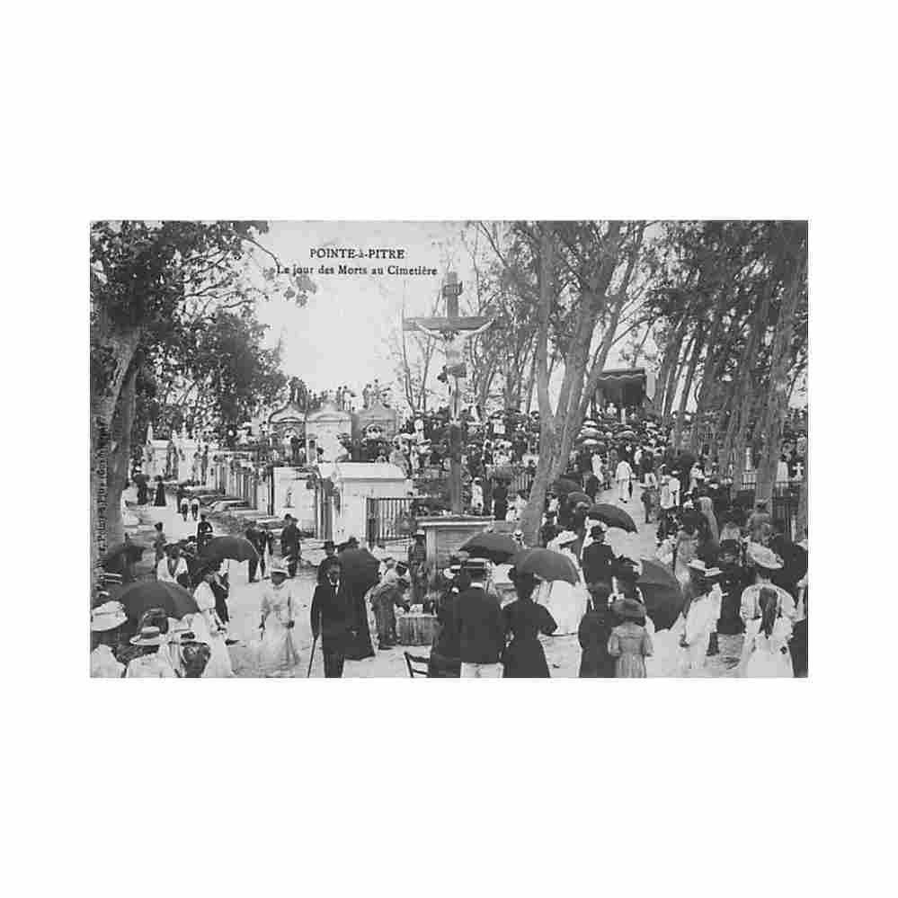 guadeloupe pointe a pitre le jour des morts au cimetiere ed inconnu Vintage A4 Photo Print