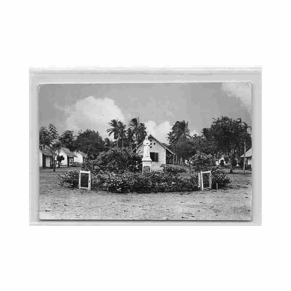 guyane francaise la statue de la mere javouhey a l acarouany ed c sooambar 20 Vintage A4 Photo Print