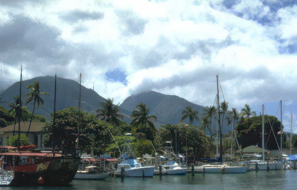 harbor sailboats mountains GIGA 2