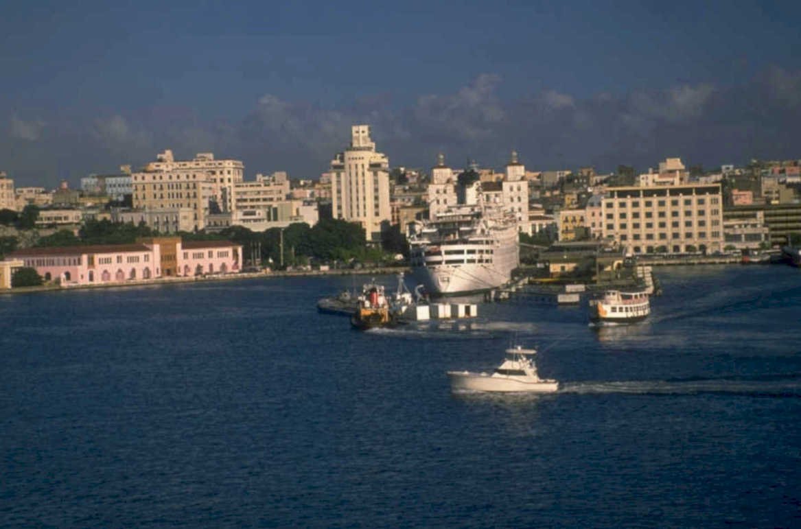 havana harbor cruise 2 1980s 1990s A4 Photo Print