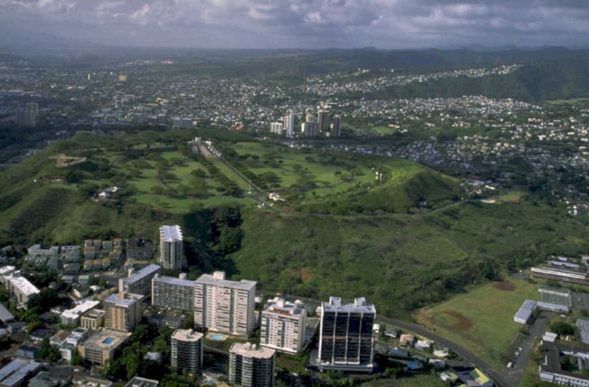 honolulu cityscape hawaii 1980s 1990s A4 Photo Print