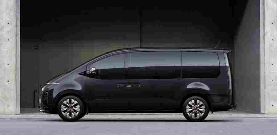 hyundai staria 2021 7050 9 Car A4 Photo Print