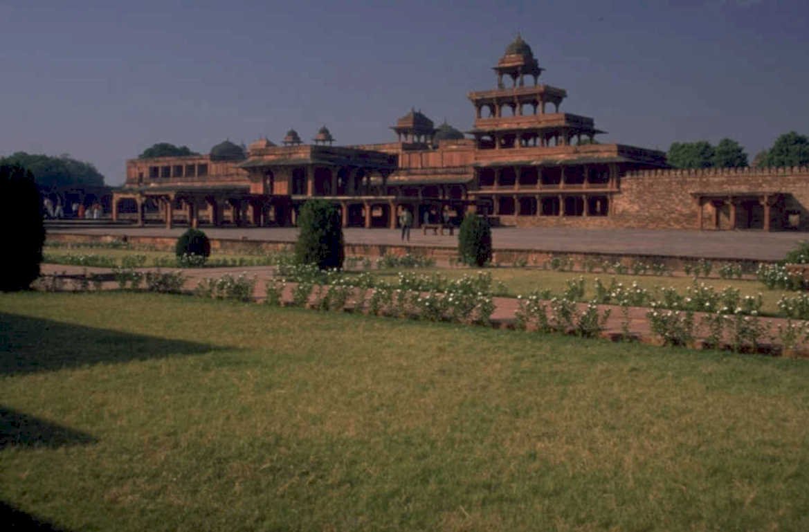 itmad ud daulah 1980s 1990s A4 Photo Print 42