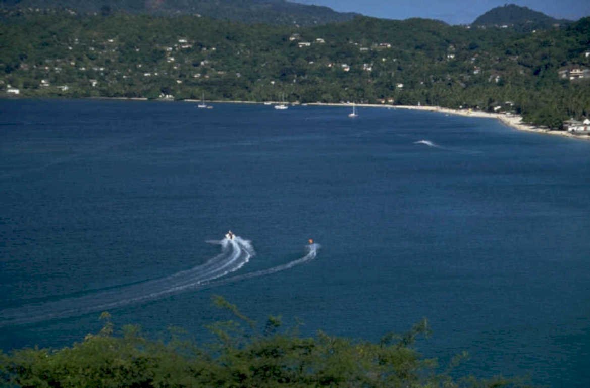 jet ski turquoise 1980s 1990s A4 Photo Print