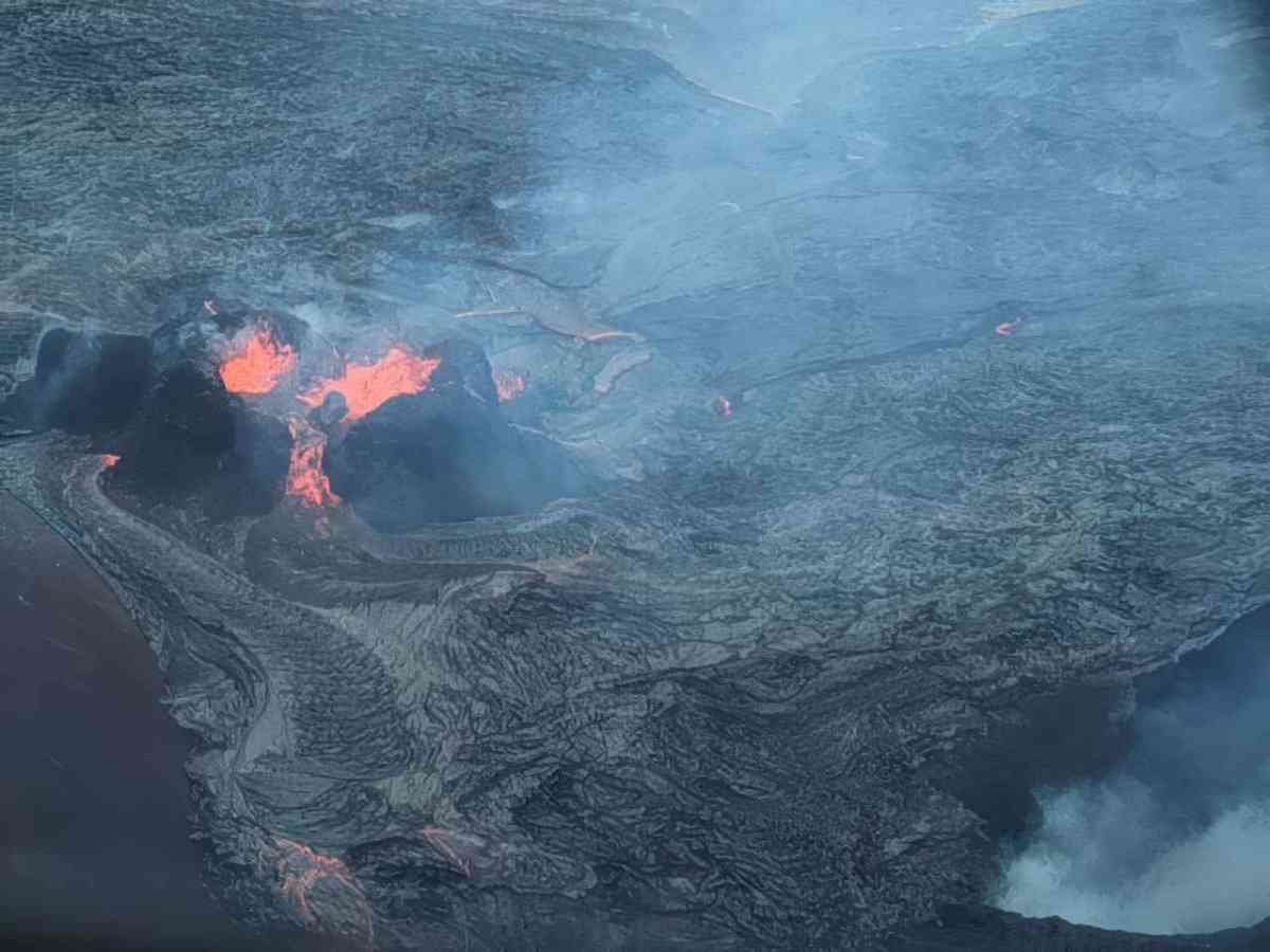 kilauea lava flow 5 A4 Photo Print
