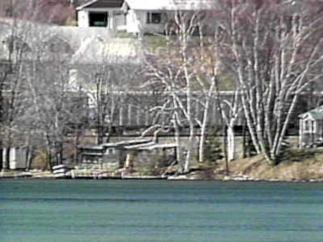 lakeside cabin winter1980s 1990s A4 Photo Print