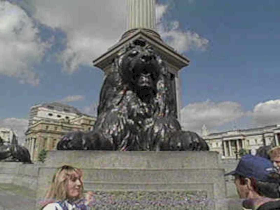 lion statue trafalgar1980s 1990s A4 Photo Print