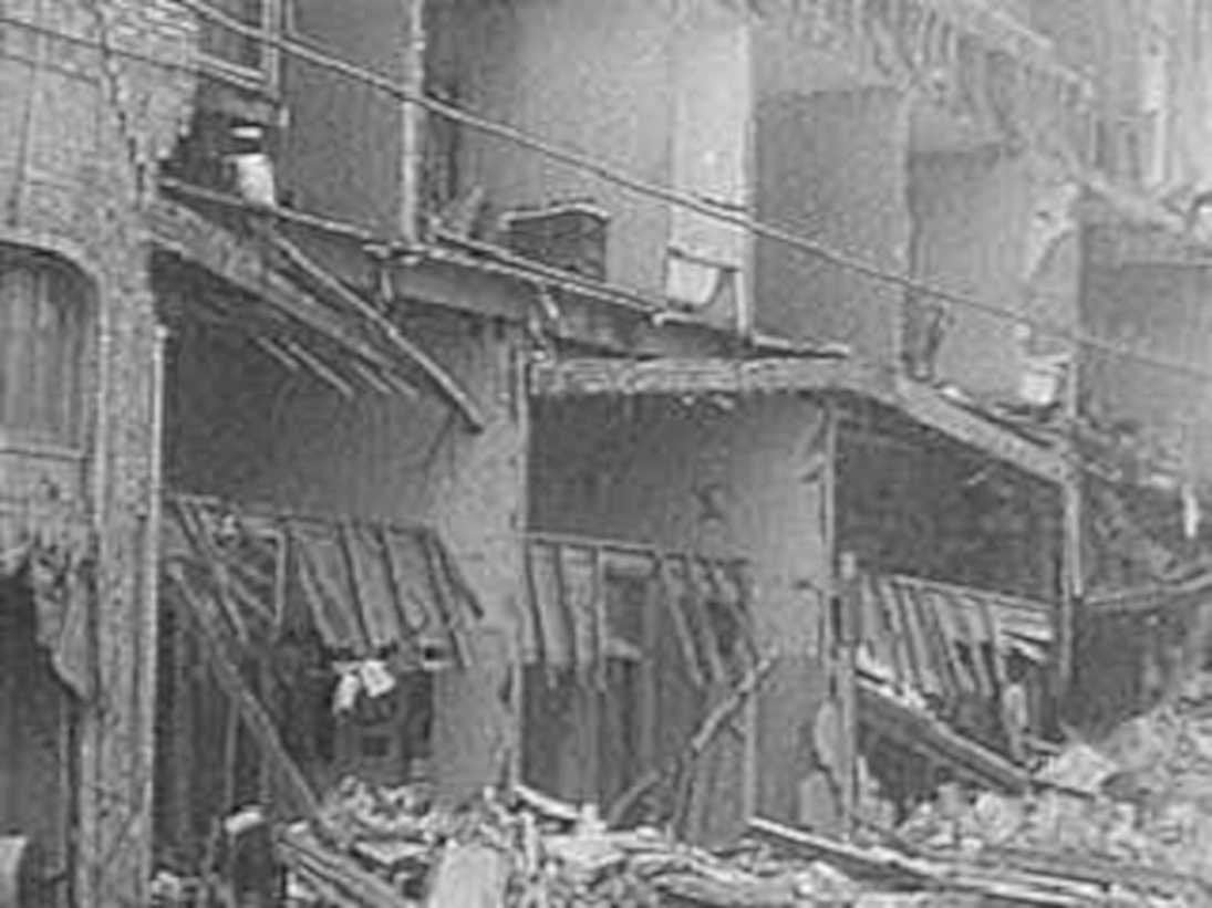 london blitz collapse1980s 1990s A4 Photo Print