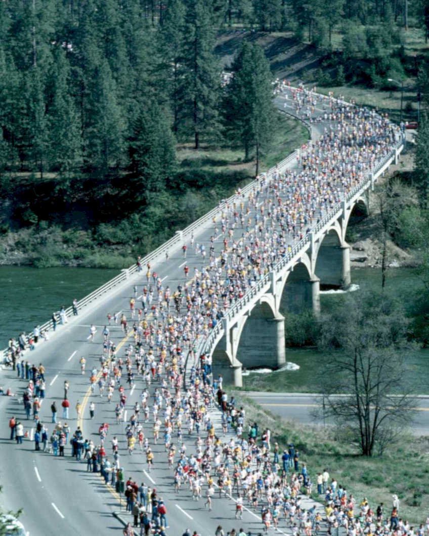marathon bridge runners1980s 1990s A4 Photo Print