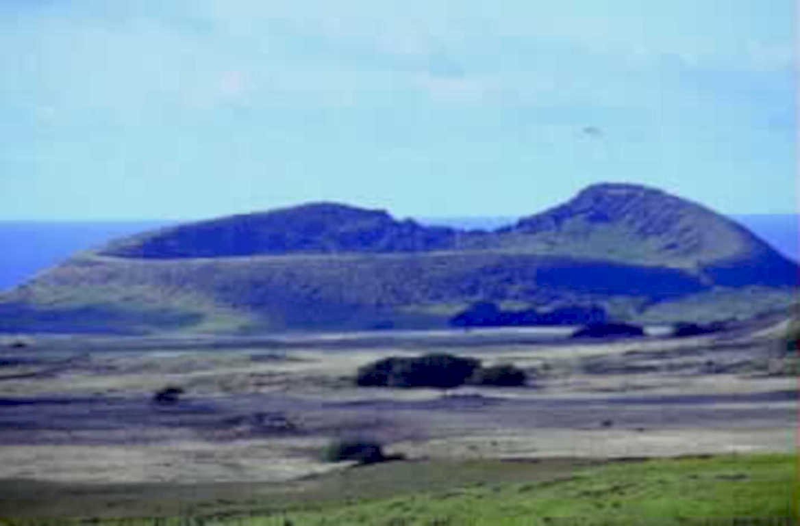 mauna kea hills 11980s 1990s A4 Photo Print