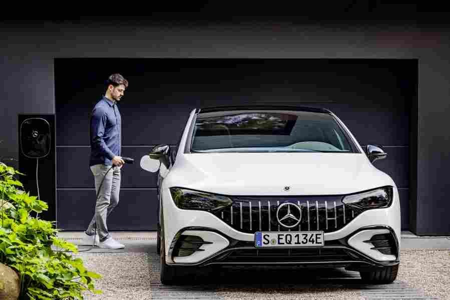 mercedes amg eqe 2022 7238 68 Car A4 Photo Print