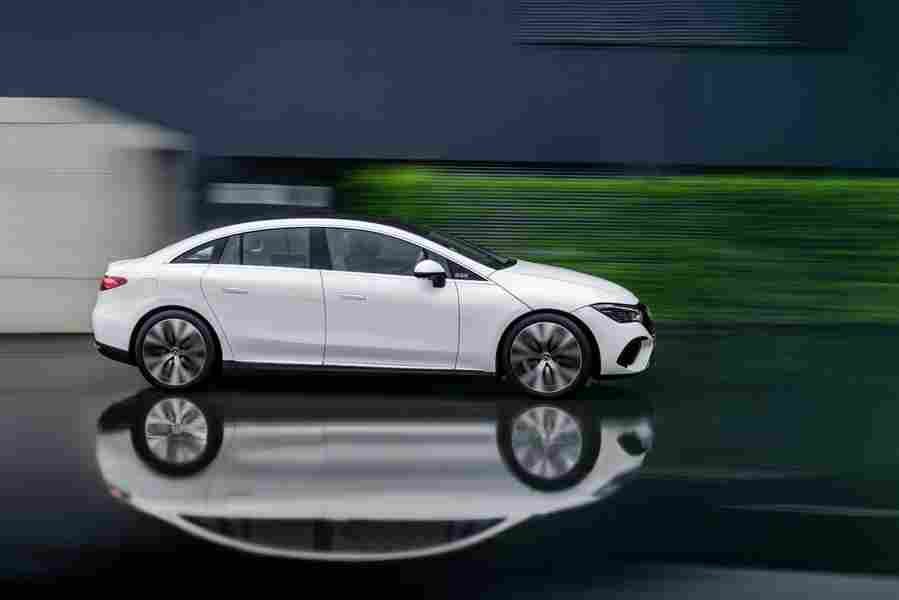 mercedes benz eqe 2021 7161 54 Car A4 Photo Print