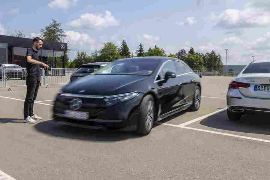 mercedes benz eqs 2021 7145 64 Car A4 Photo Print