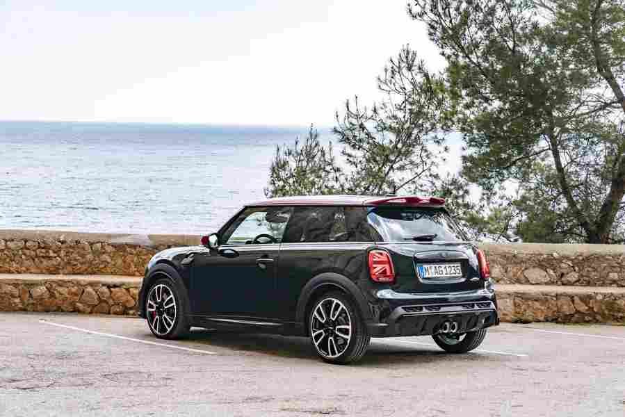 mini mini 3 door 2021 6999 130 Car A4 Photo Print