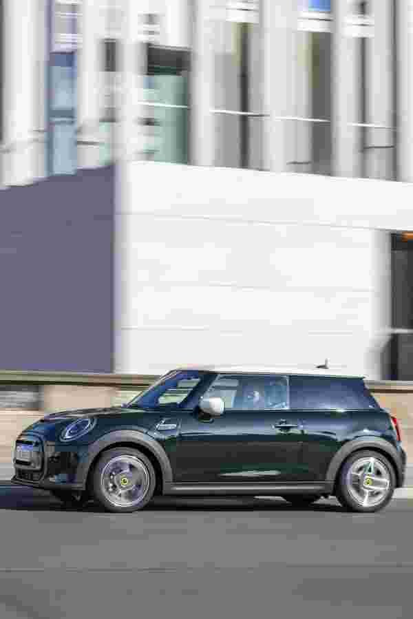 mini mini 3 door 2021 6999 201 Car A4 Photo Print