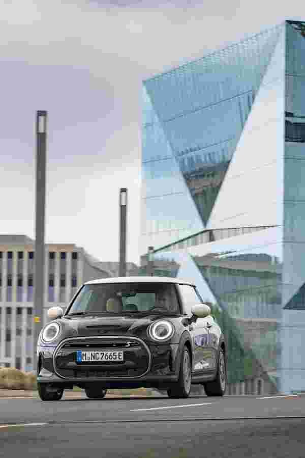 mini mini 3 door 2021 6999 208 Car A4 Photo Print