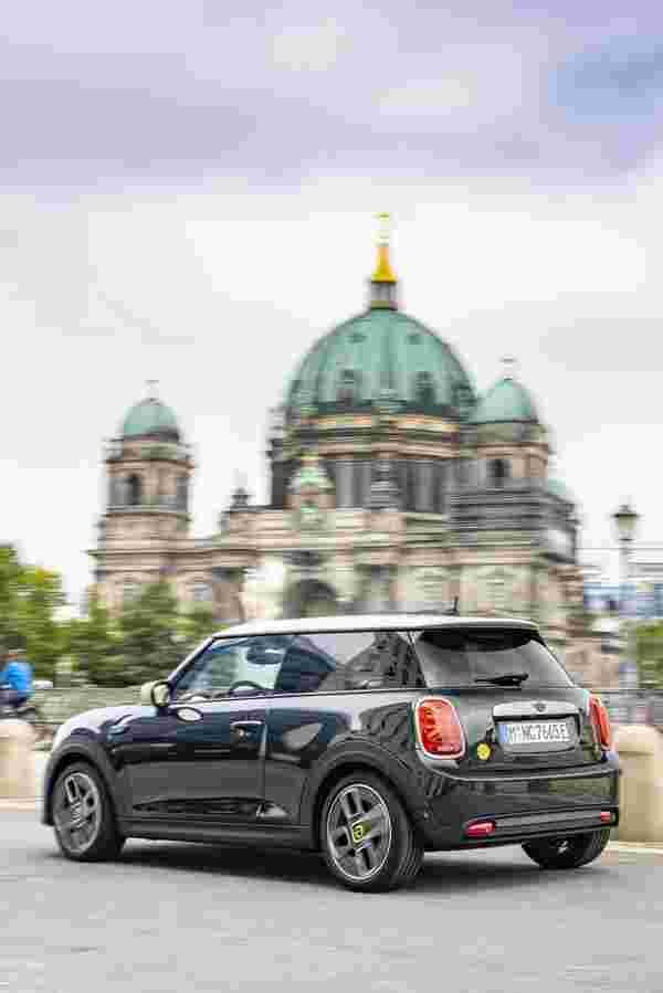 mini mini 3 door 2021 6999 237 Car A4 Photo Print