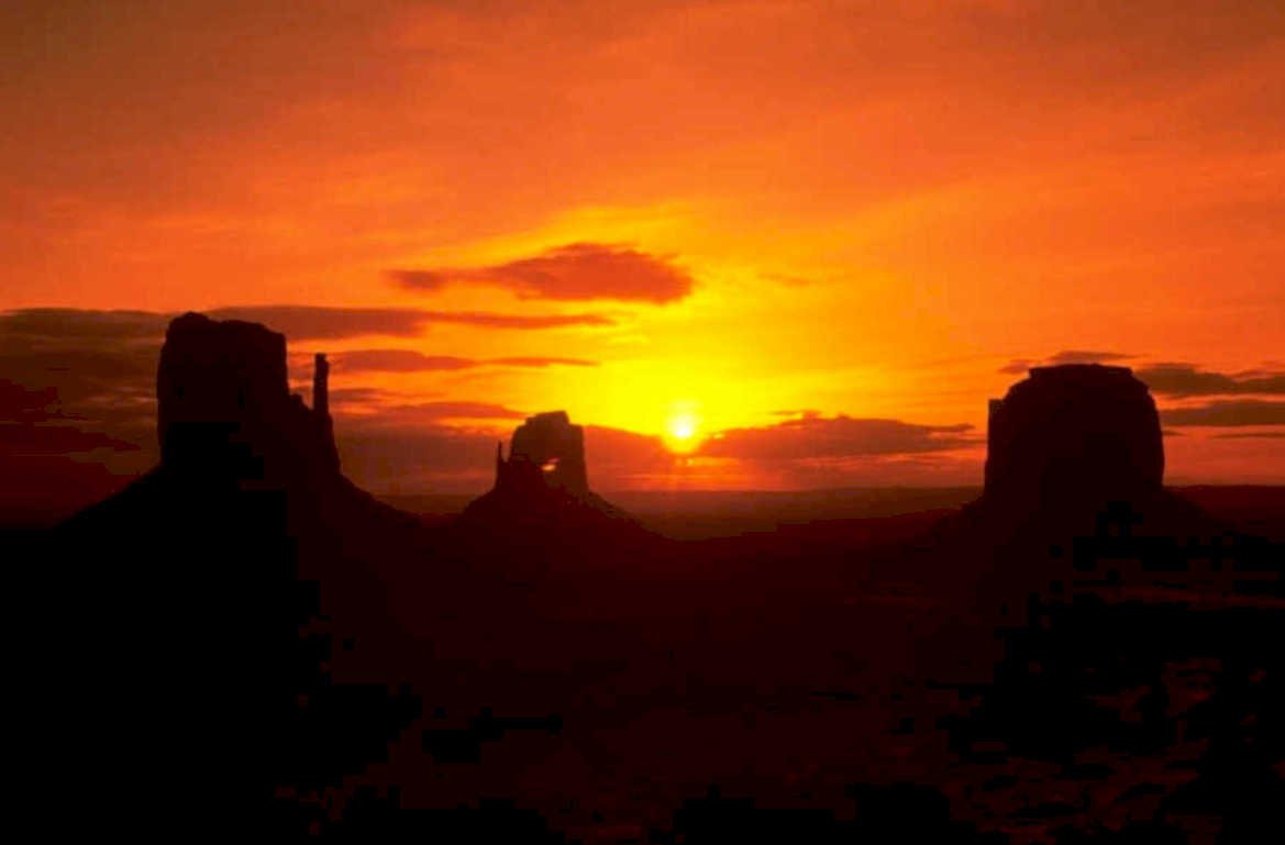 monumentvalley sunset 1980s 1990s A4 Photo Print