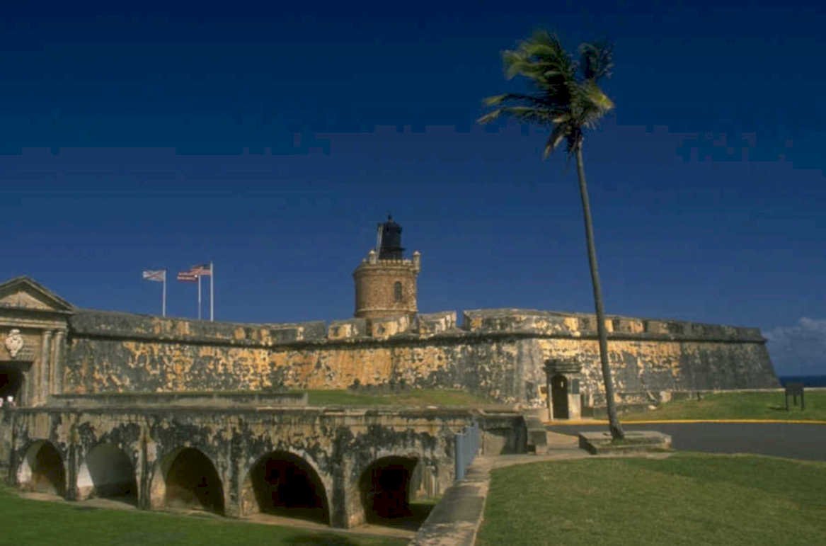morro el castle 1980s 1990s A4 Photo Print