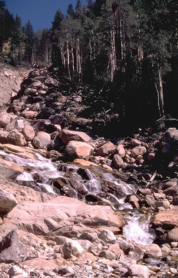 mountain stream rocks 2 GIGA 2