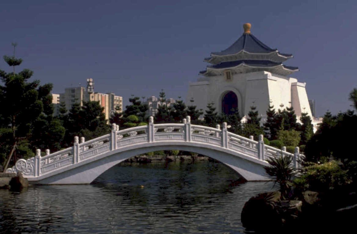 national theater bridge 1980s 1990s A4 Photo Print