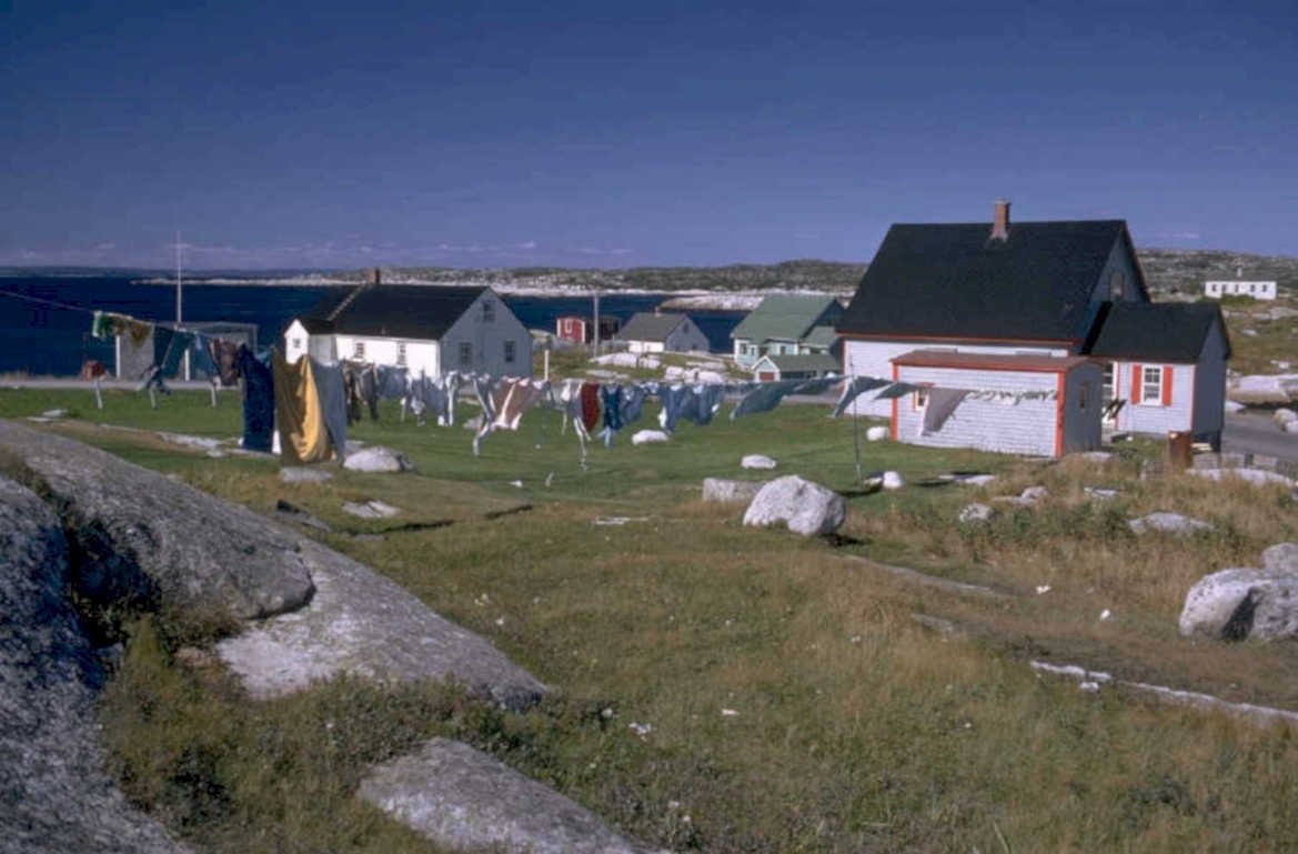 newfoundland laundry day 1980s 1990s A4 Photo Print