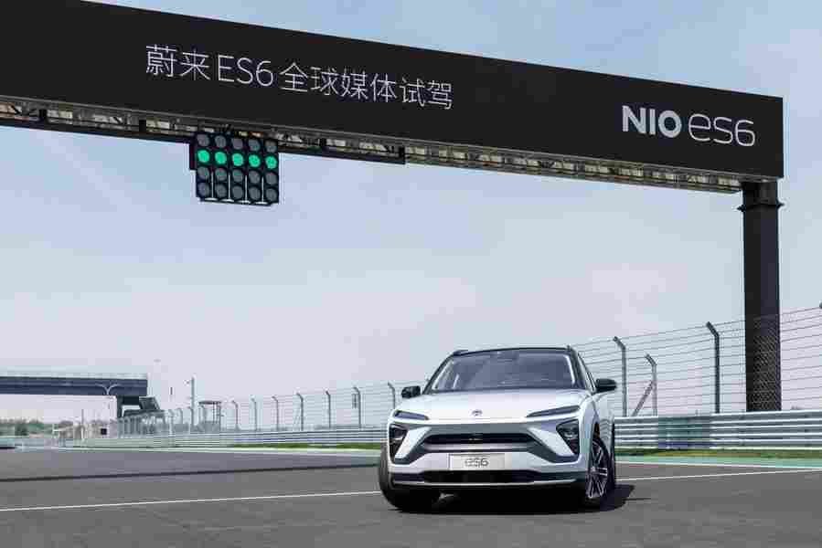 nio es6 2018 7064 19 Car A4 Photo Print
