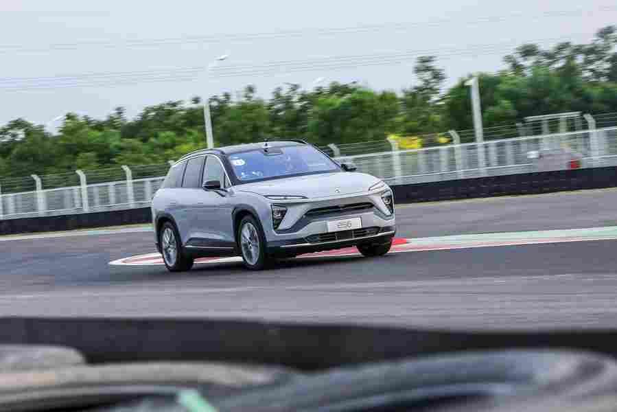 nio es6 2018 7064 39 Car A4 Photo Print